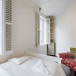 Essex Street Apartment