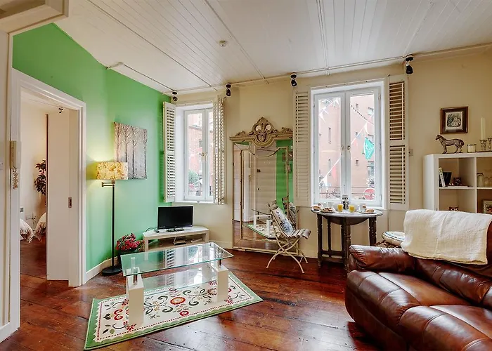 Essex Street Apartment